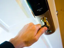 Redondo Beach Locksmith Store Redondo Beach, CA 310-895-2955 - com-side